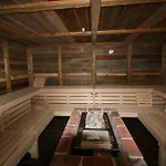 Familien Wellness Seeklause Gmbh & Cokg Mit Grossem Abenteuerspielplatz 