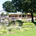Familien Wellness Seeklause Gmbh & Cokg Mit Grossem Abenteuerspielplatz 