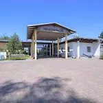 Familien Wellness Seeklause Gmbh & Cokg Mit Grossem Abenteuerspielplatz 