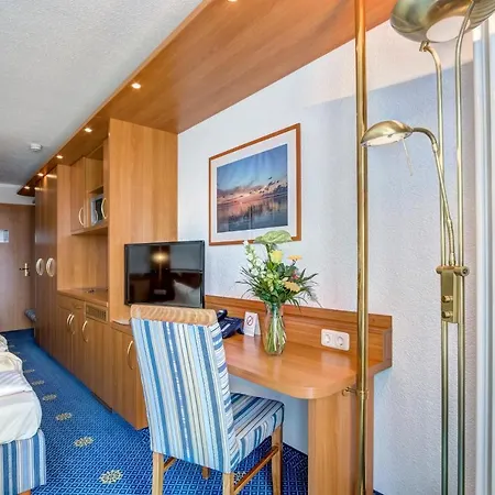 Familien Wellness Seeklause Mit Grossem Abenteuerspielplatz 