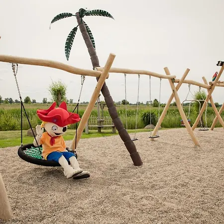 Familien Wellness Seeklause Mit Grossem Abenteuerspielplatz 