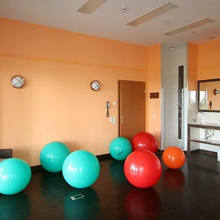 Familien Wellness Seeklause Mit Abenteuerspielplatz