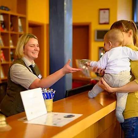 Hotel Familien Wellness Hotel Seeklause Mit Abenteuerspielplatz