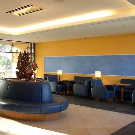 Familien Wellness Seeklause Mit Grossem Abenteuerspielplatz 