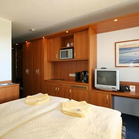 Familien Wellness Seeklause Mit Grossem Abenteuerspielplatz 