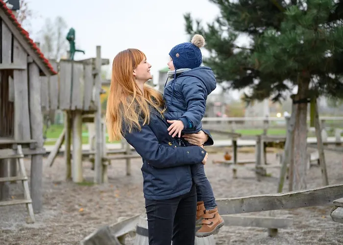 Familien Wellness Seeklause Gmbh & Cokg Mit Grossem Abenteuerspielplatz 