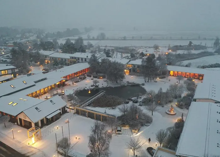 Familien Wellness Seeklause Gmbh & Cokg Mit Grossem Abenteuerspielplatz 