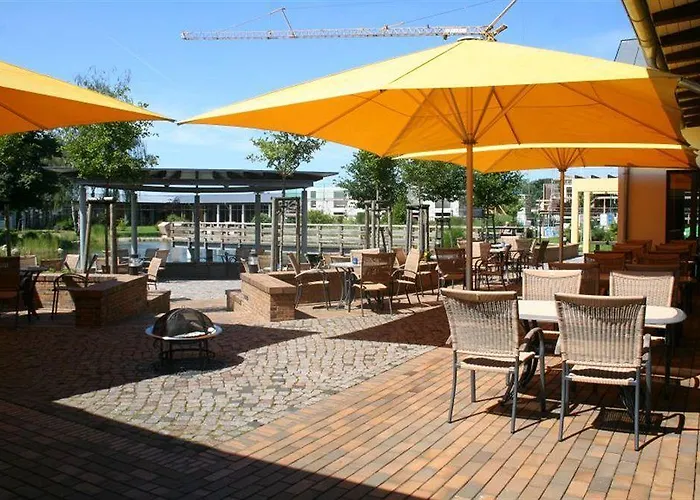 Familien Wellness Seeklause Gmbh & Cokg Mit Grossem Abenteuerspielplatz 