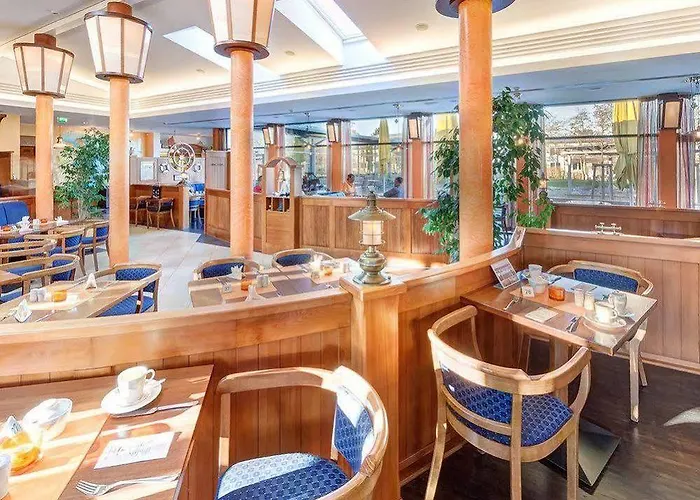 Familien Wellness Seeklause Gmbh & Cokg Mit Grossem Abenteuerspielplatz 