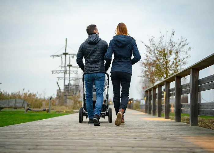 Familien Wellness Seeklause Gmbh & Cokg Mit Grossem Abenteuerspielplatz 